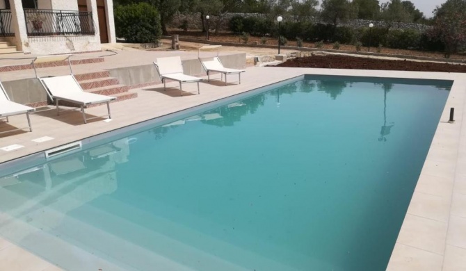 Nepitella home with pool, parking & wifi