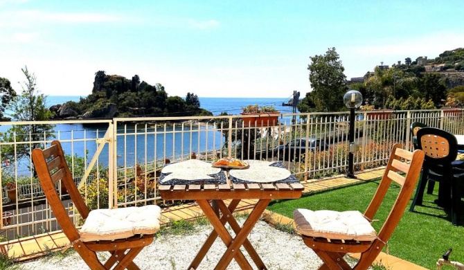 Taormina Isola Bella Apartment - Taormina Holidays