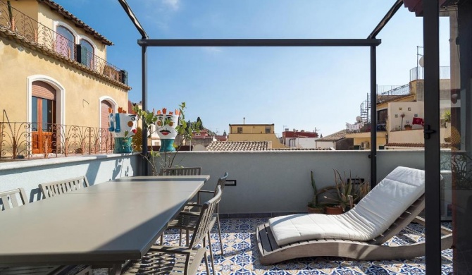 Taormina Apartment Sleeps 4 Air Con WiFi