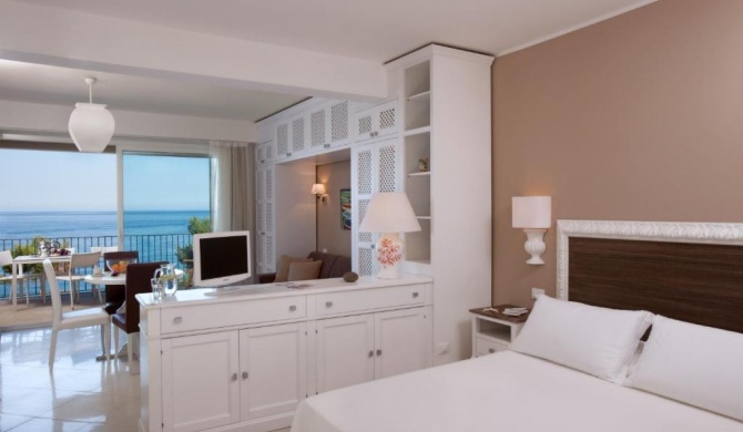 Taormina Mare Apartments,Suites & Beachclub