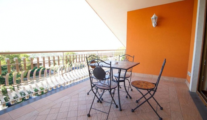 2 bedrooms appartement with sea view terrace and wifi at Trecastagni 9 km away from the beach