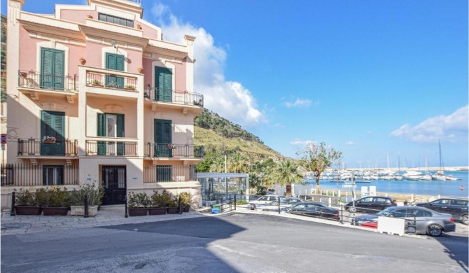 Stunning apartment in Castellammare d.G. w/ WiFi and 3 Bedrooms