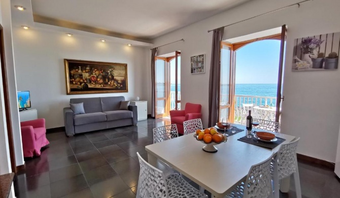 SUPER panorama & Astonishing apartment seaview
