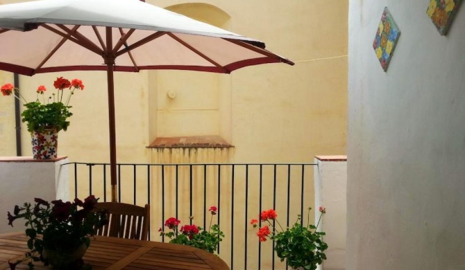 2 bedrooms appartement with balcony and wifi at Marsala 4 km away from the beach