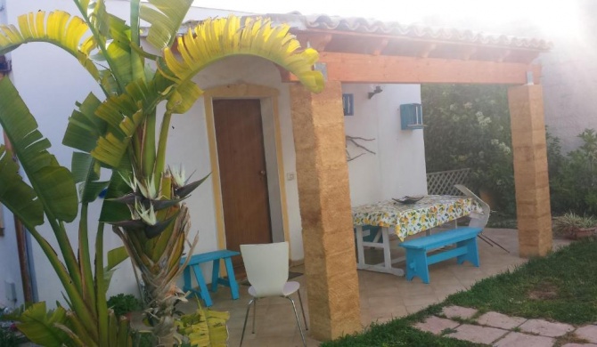 2 bedrooms house at Mazara del Vallo 400 m away from the beach with enclosed garden and wifi
