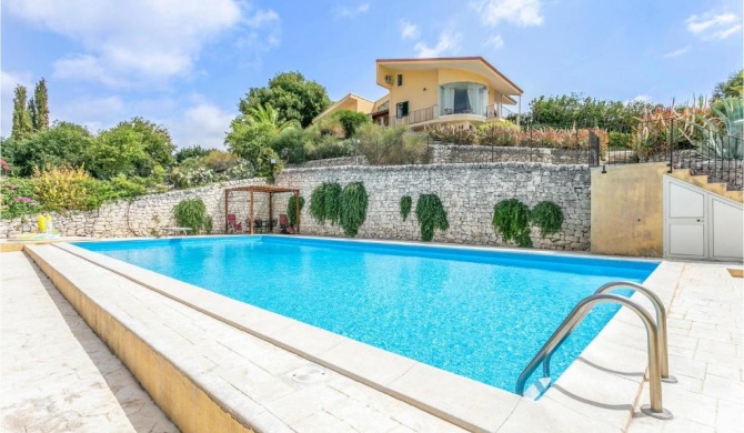 Six-Bedroom Holiday Home in Modica