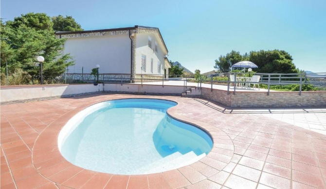 Amazing home in Monreale w/ Outdoor swimming pool, WiFi and 5 Bedrooms